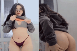 Giao hợp với cô nàng tuổi teen kính cận vòng 3 đồ sộ – Clip sex